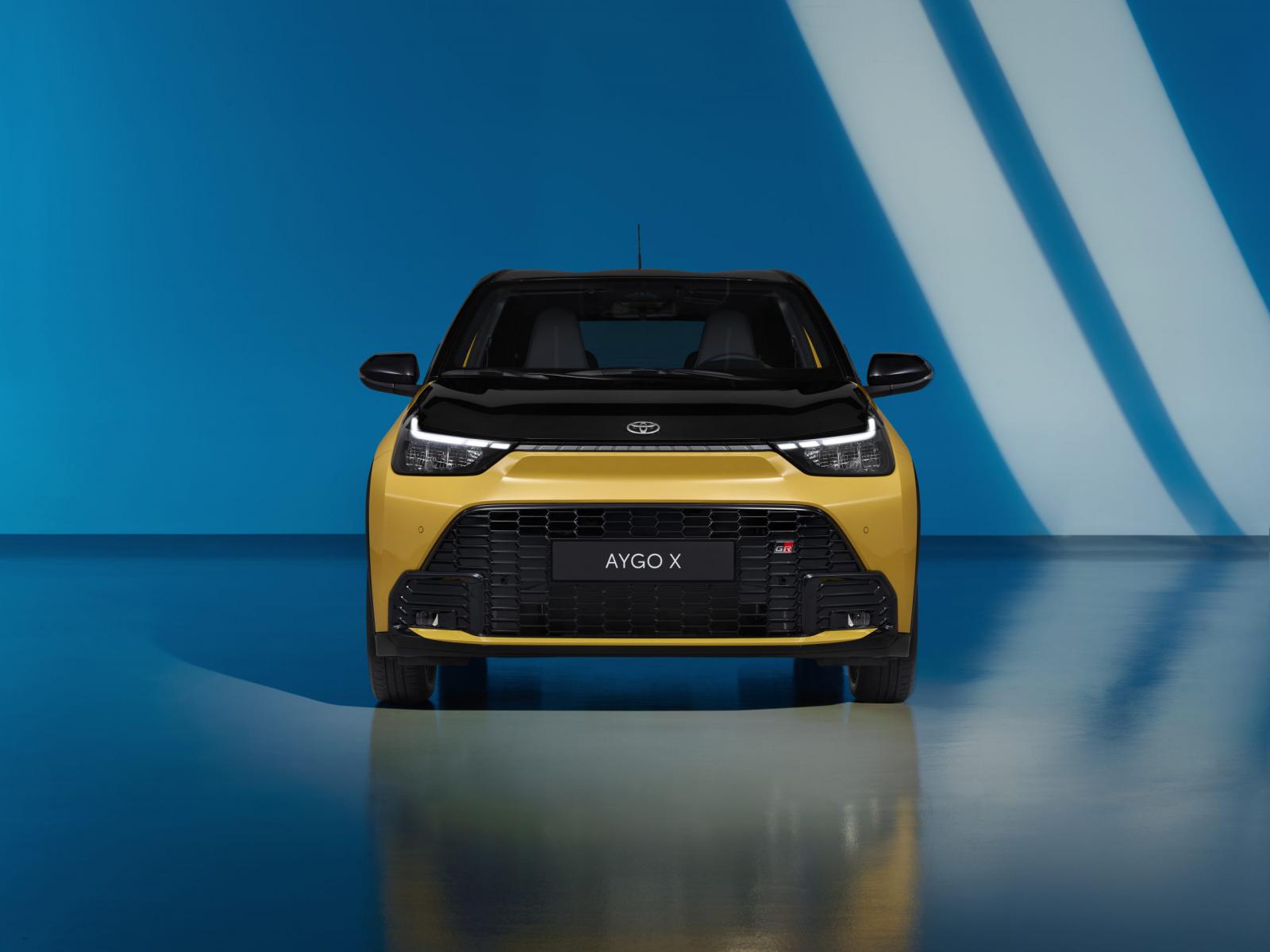 Το Toyota Aygo X ανανεώθηκε και έγινε υβριδικό!